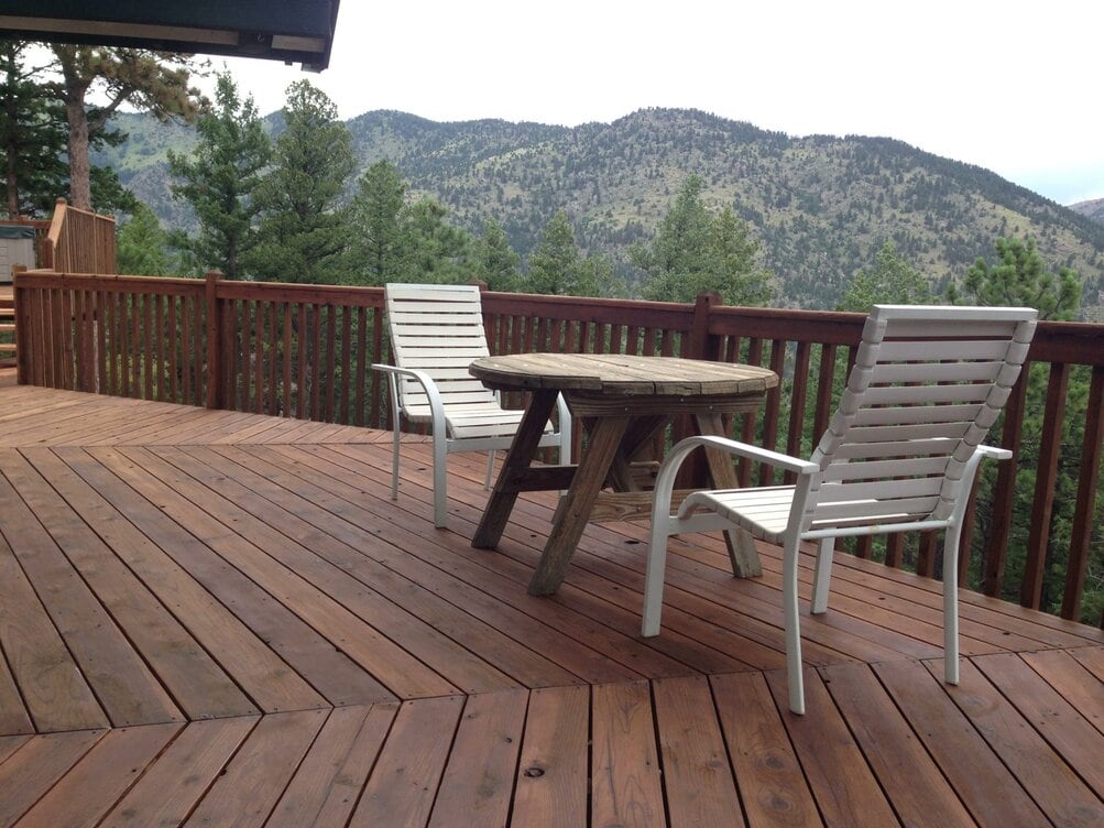 Dark online deck stain